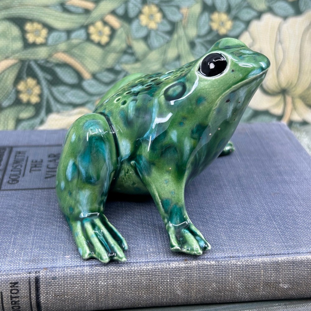Vintage Hobbyist Pottery Green Drip Frog Figurine Home Decor Shelf Art